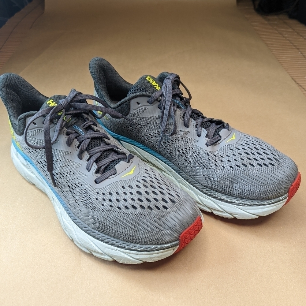Hoka One One Clifton 7 Running Shoes, Grey, Men's Size 11M great condition.